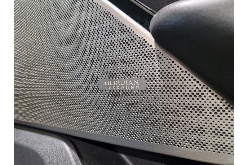 Used Land Rover Range Rover Velar 2017 for sale - 76625254: Photo 7