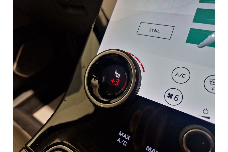 Used Land Rover Range Rover Velar 2019 for sale - 76625262: Photo 11