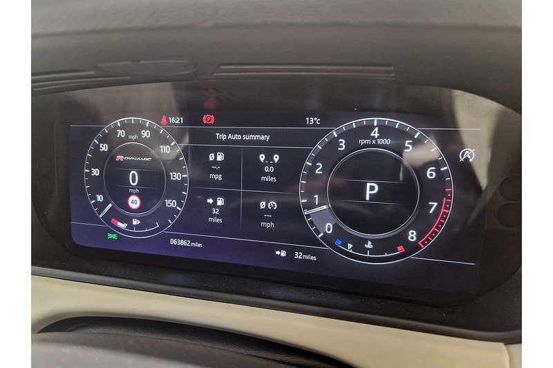 Used Land Rover Range Rover Velar 2019 for sale - 76625262: Photo 32