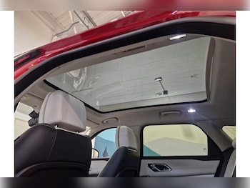 Used Land Rover Range Rover Velar 2019 for sale - 76625262: Photo