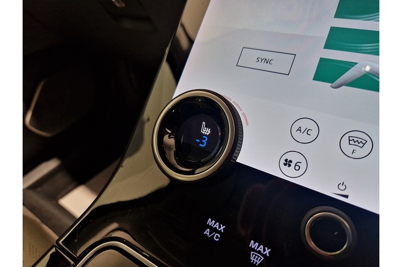 Used Land Rover Range Rover Velar 2019 for sale - 76625262: Photo 9