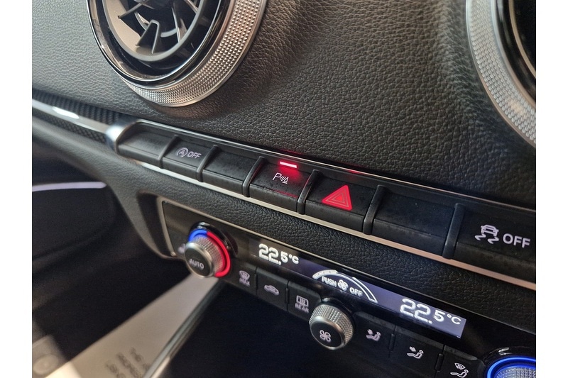 Used Audi RS3 2018 for sale - 76625270: Photo 38