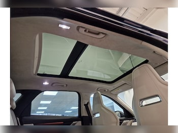 Used Jaguar F-Pace 2021 for sale - 76625268: Photo