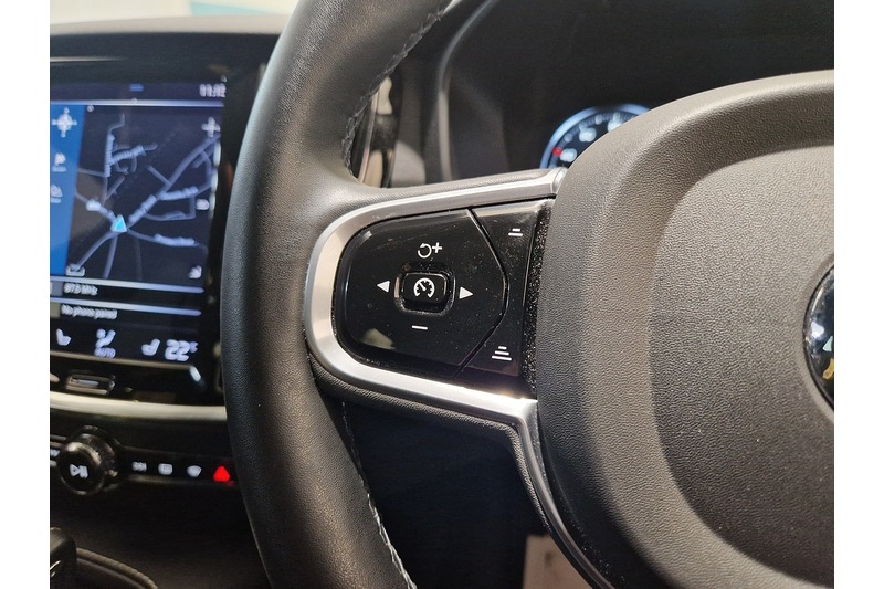 Used Volvo V60 2022 for sale - 76625277: Photo 11