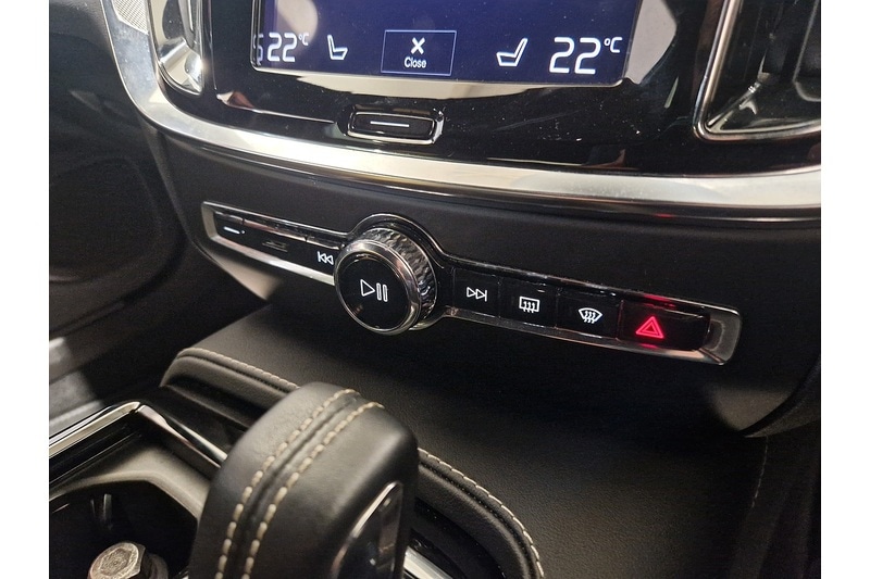 Used Volvo V60 2022 for sale - 76625277: Photo 35