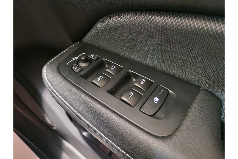 Used Volvo V60 2022 for sale - 76625277: Photo 40