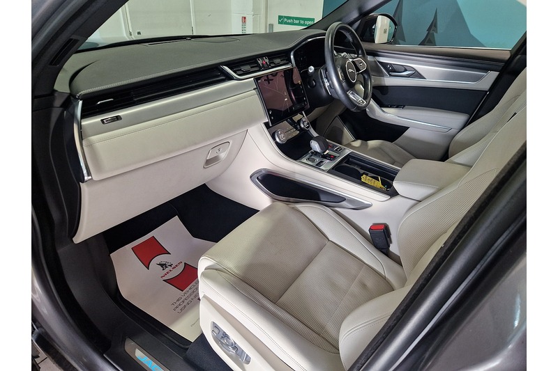 Used Jaguar F-Pace 2021 for sale - 77247340: Photo 54