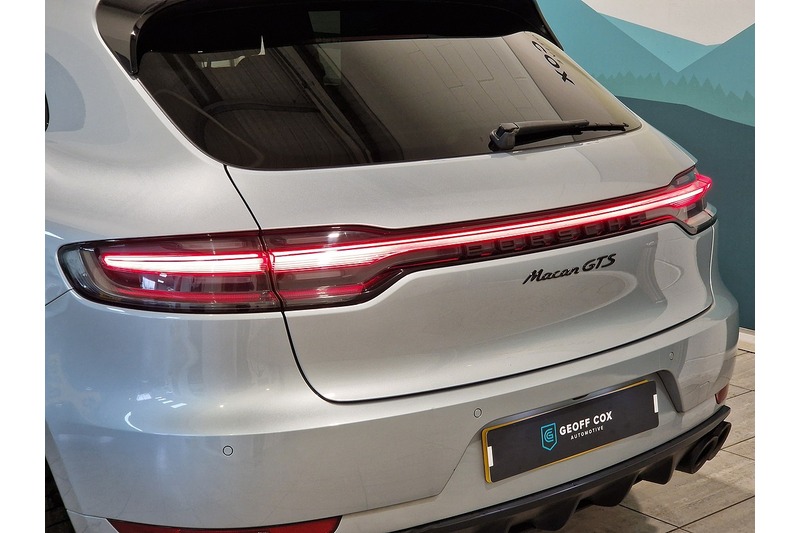 Used Porsche Macan 2020 for sale - 78069454: Photo 15