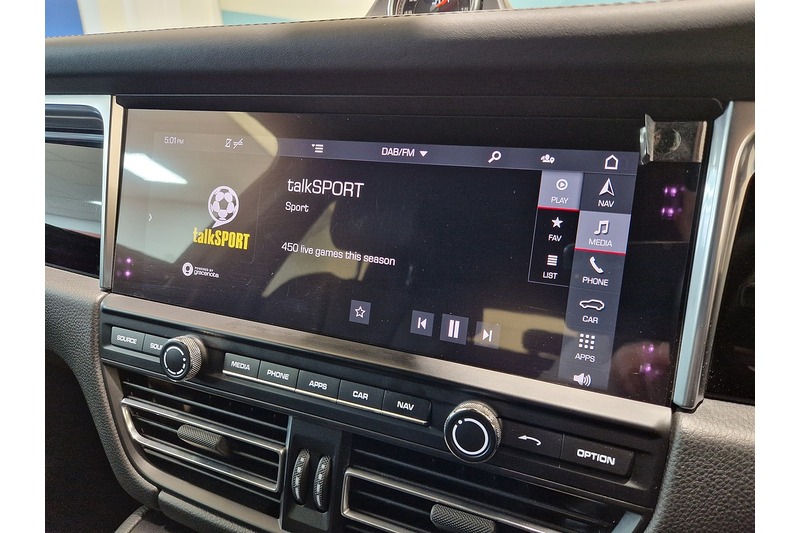 Used Porsche Macan 2020 for sale - 78069454: Photo 30