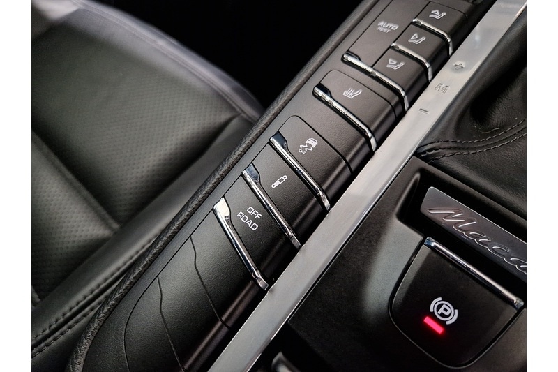 Used Porsche Macan 2020 for sale - 78069454: Photo 38