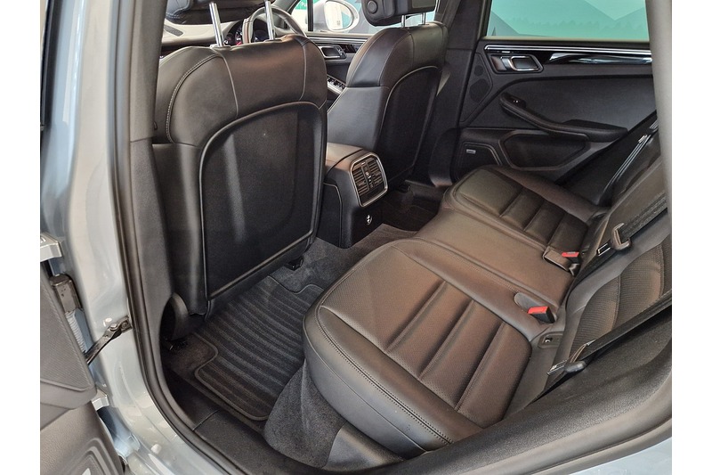 Used Porsche Macan 2020 for sale - 78069454: Photo 53