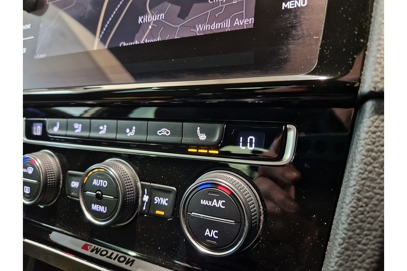 Used Volkswagen Golf 2018 for sale - 78083648: Photo 11