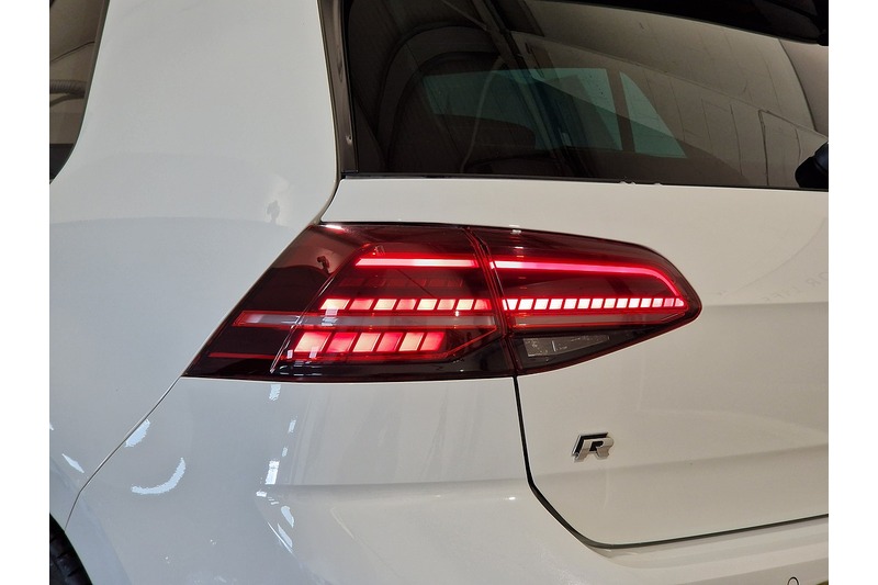 Used Volkswagen Golf 2018 for sale - 78083648: Photo 23