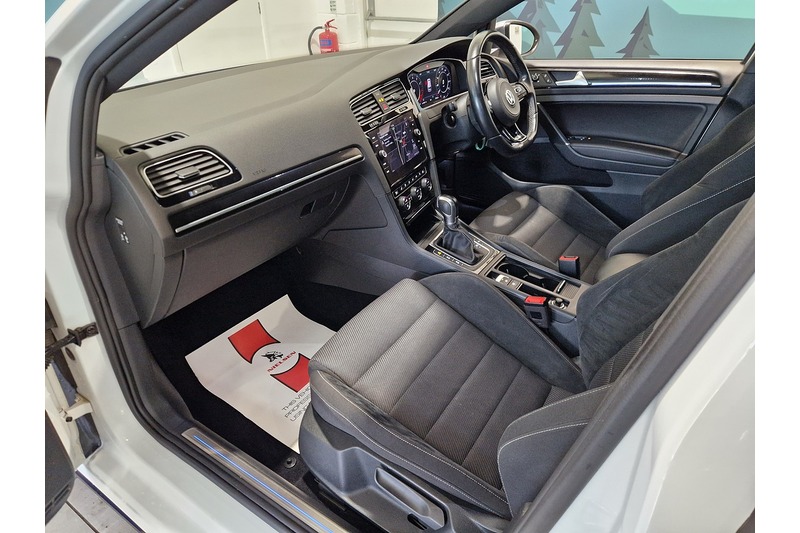 Used Volkswagen Golf 2018 for sale - 78083648: Photo 44