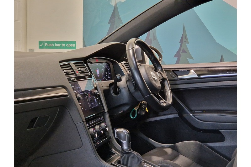 Used Volkswagen Golf 2018 for sale - 78083648: Photo 47