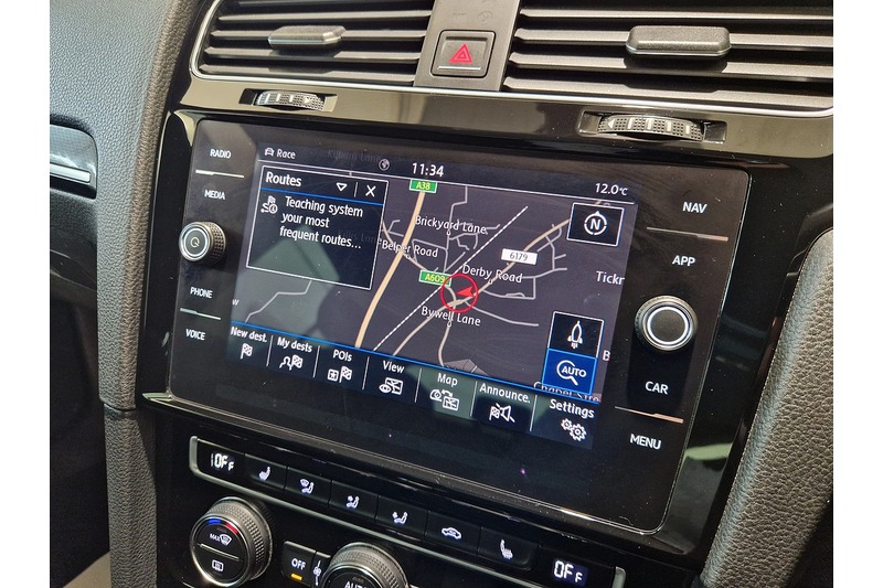 Used Volkswagen Golf 2018 for sale - 78083648: Photo 8