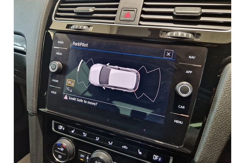 Used Volkswagen Golf 2018 for sale - 78083648: Photo 9