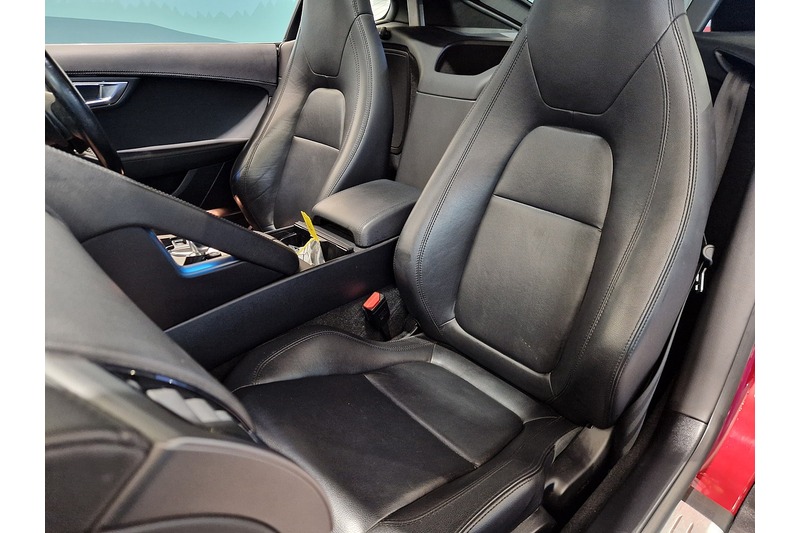 Used Jaguar F-Type 2017 for sale - 77817984: Photo 11