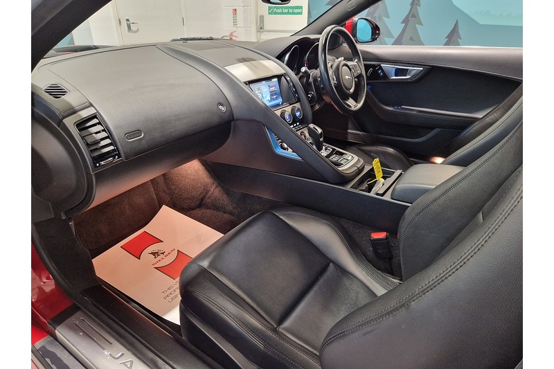 Used Jaguar F-Type 2017 for sale - 77817984: Photo 44