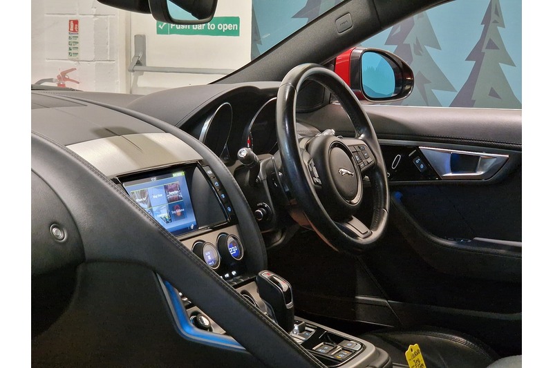 Used Jaguar F-Type 2017 for sale - 77817984: Photo 46