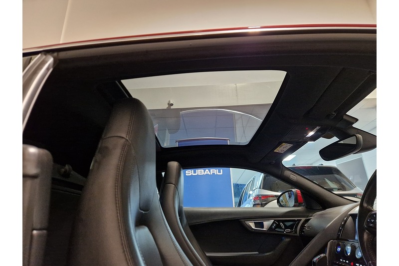 Used Jaguar F-Type 2017 for sale - 77817984: Photo 7