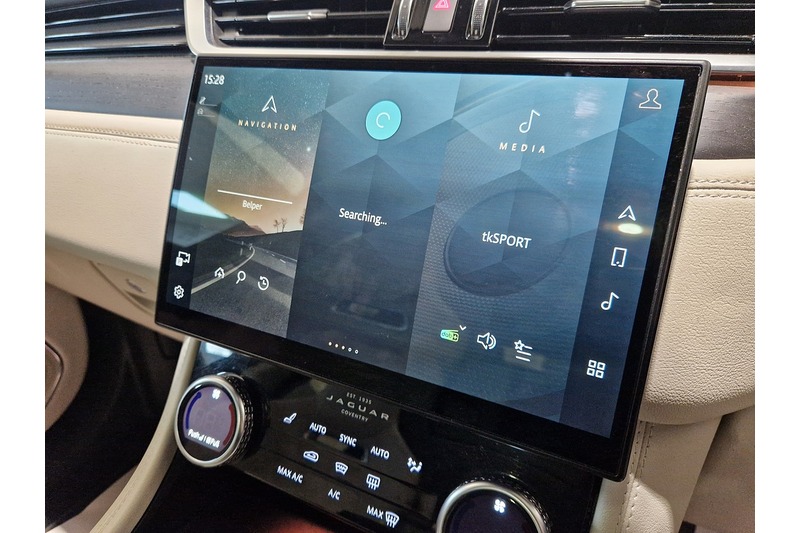 Used Jaguar F-Pace 2021 for sale - 77693834: Photo 32