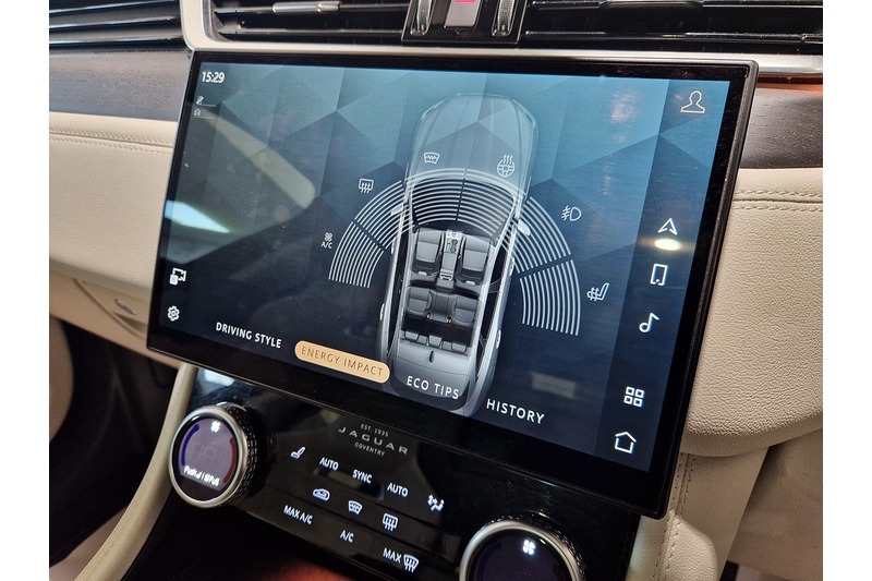 Used Jaguar F-Pace 2021 for sale - 77693834: Photo 38