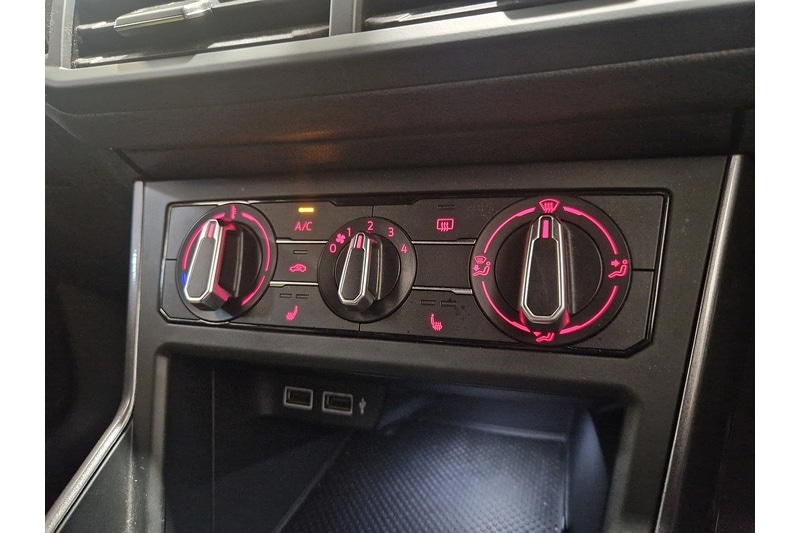 Used Volkswagen Polo 2019 for sale - 77003385: Photo 40