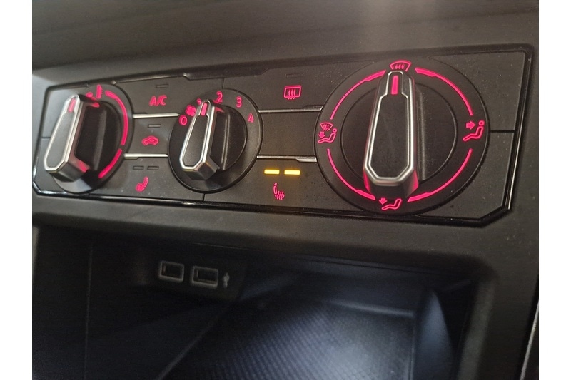 Used Volkswagen Polo 2019 for sale - 77003385: Photo 9