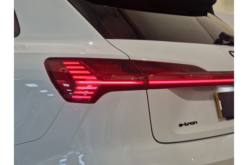 Used Audi e-tron 2022 for sale - 76625295: Photo 23