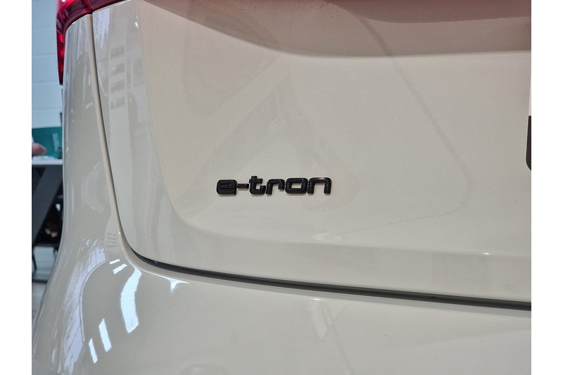 Used Audi e-tron 2022 for sale - 76625295: Photo 25