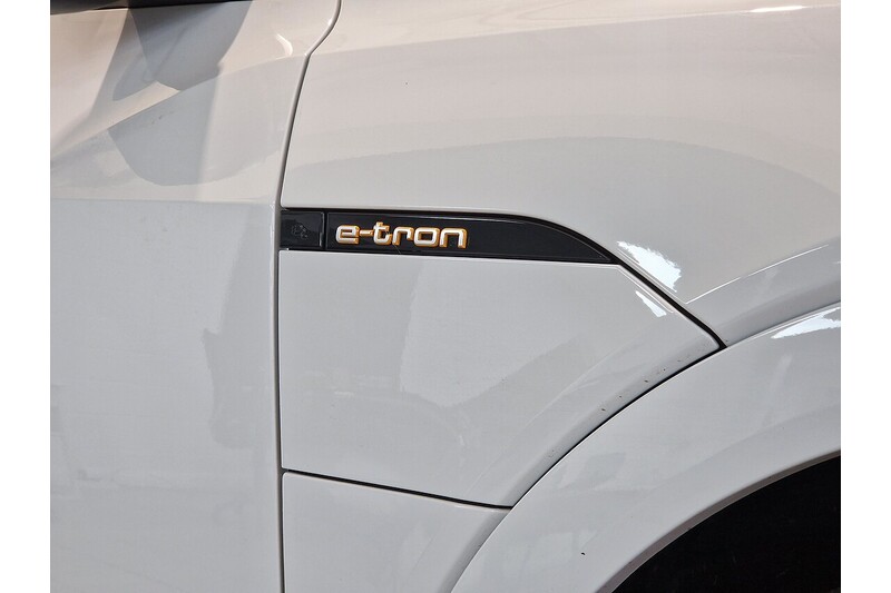 Used Audi e-tron 2022 for sale - 76625295: Photo 28