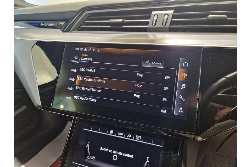 Used Audi e-tron 2022 for sale - 76625295: Photo 43