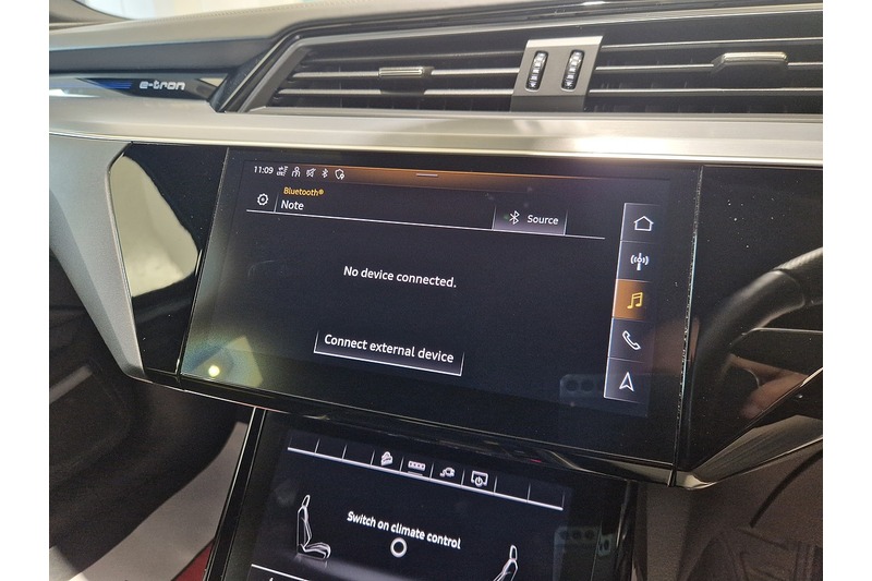 Used Audi e-tron 2022 for sale - 76625295: Photo 44