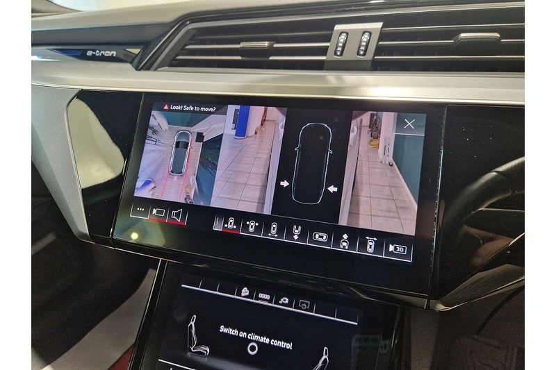 Used Audi e-tron 2022 for sale - 76625295: Photo 46