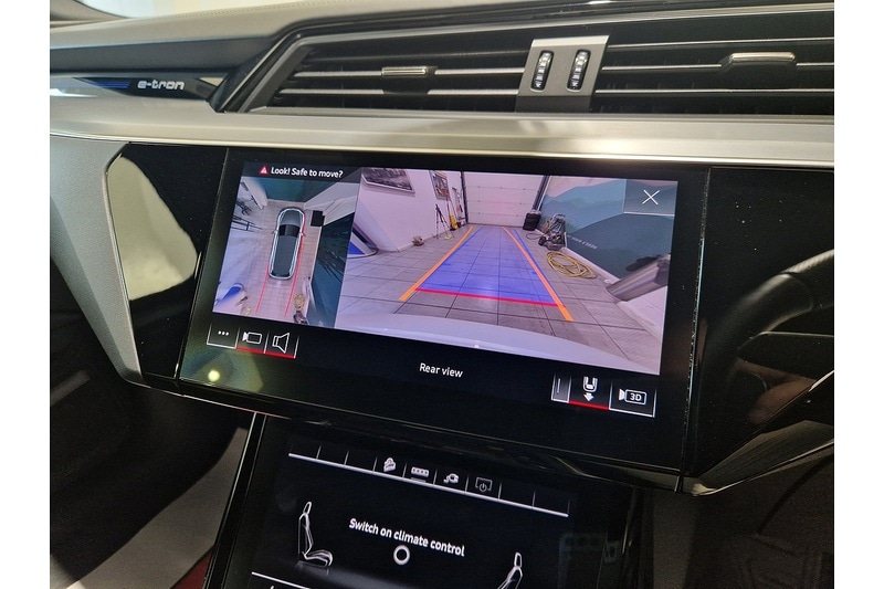 Used Audi e-tron 2022 for sale - 76625295: Photo 7