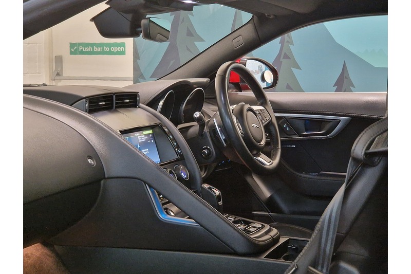 Used Jaguar F-Type 2018 for sale - 77579547: Photo 11