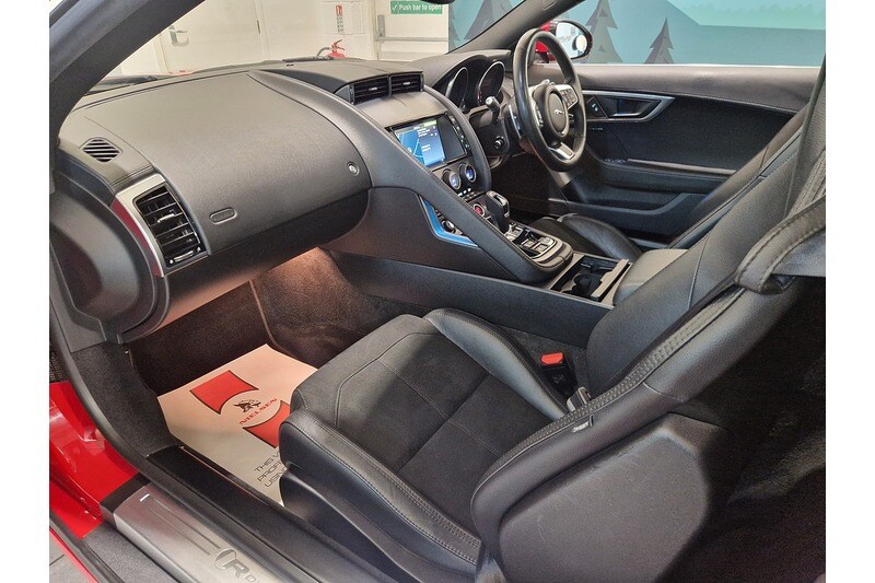 Used Jaguar F-Type 2018 for sale - 77579547: Photo 46