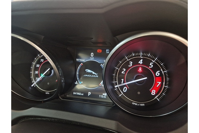 Used Jaguar F-Type 2018 for sale - 77579547: Photo 7