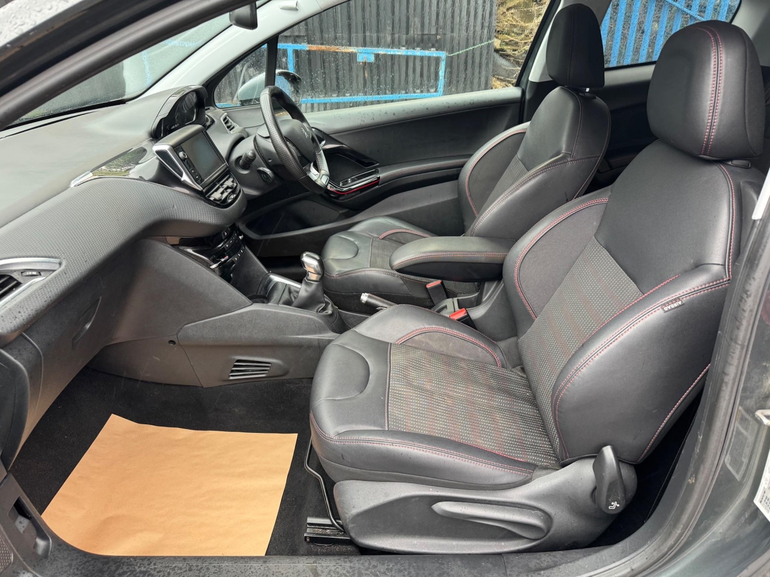 Used Peugeot 208 2016 for sale - 76214820: Photo 11