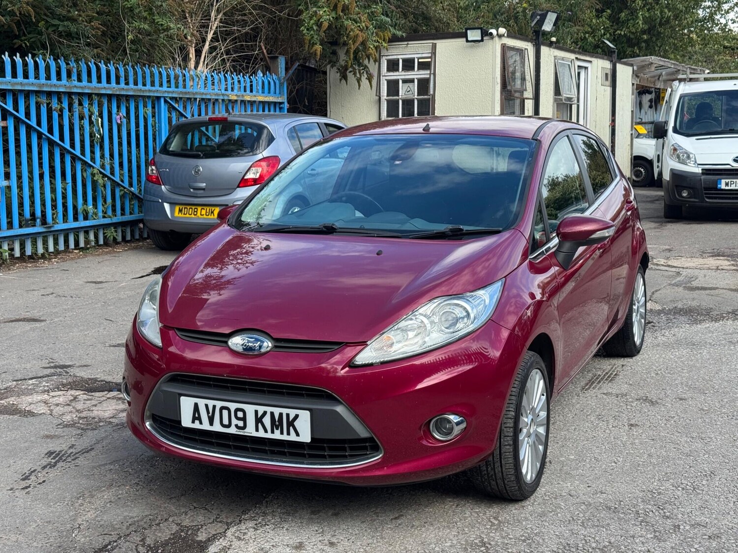 Used Ford Fiesta 2009 for sale - 76215461: Photo 2