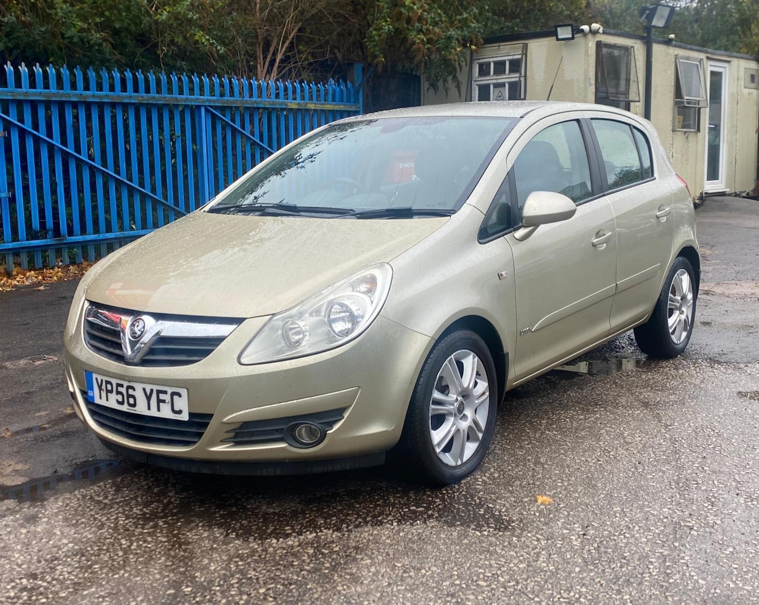 Used Vauxhall Corsa 2007 for sale - 76408877: Photo 2