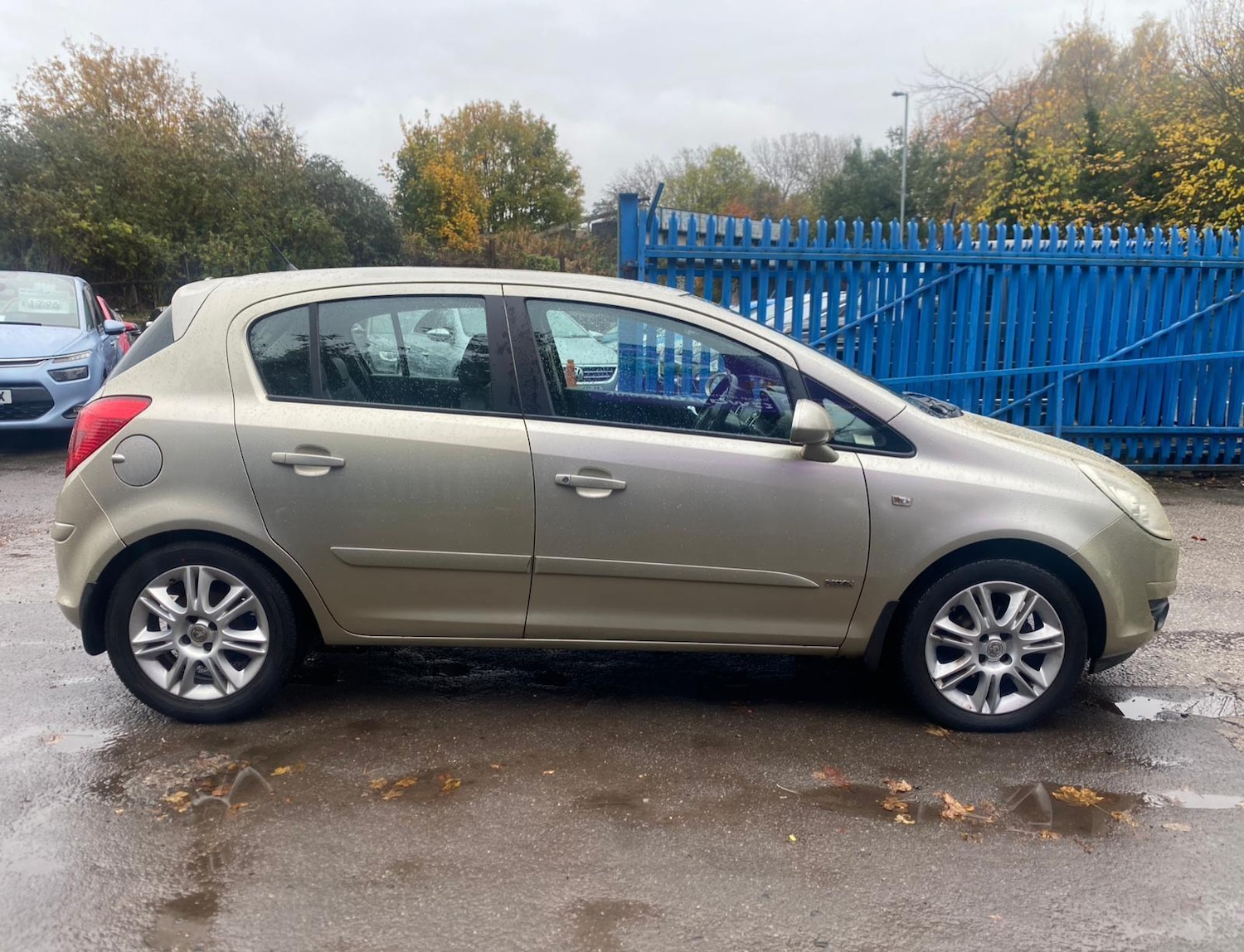 Used Vauxhall Corsa 2007 for sale - 76408877: Photo 3