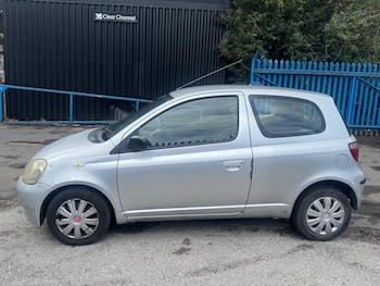 Used Toyota Yaris 2001 for sale - 75540155: Photo