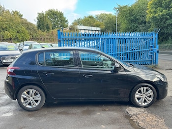 Used Peugeot 308 2016 for sale - 75949912: Photo