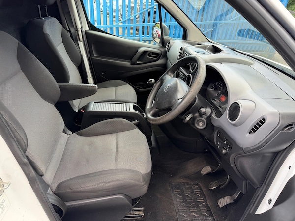 Used Peugeot Partner 2017 for sale - 76215599: Photo 14
