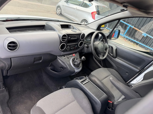 Used Peugeot Partner 2017 for sale - 76215599: Photo 15