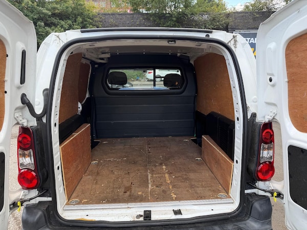 Used Peugeot Partner 2017 for sale - 76215599: Photo 8