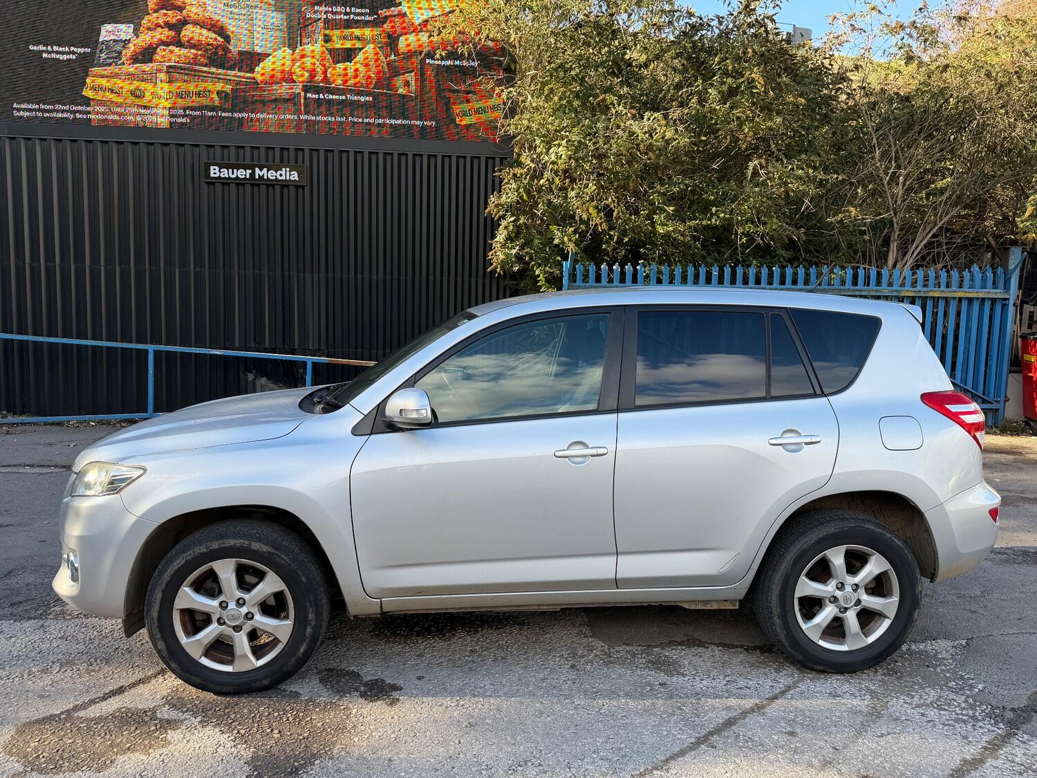 Used Toyota RAV4 2011 for sale - 76337273: Photo 4