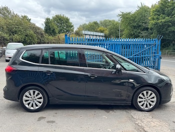 Used Vauxhall Zafira Tourer 2015 for sale - 75563103: Photo